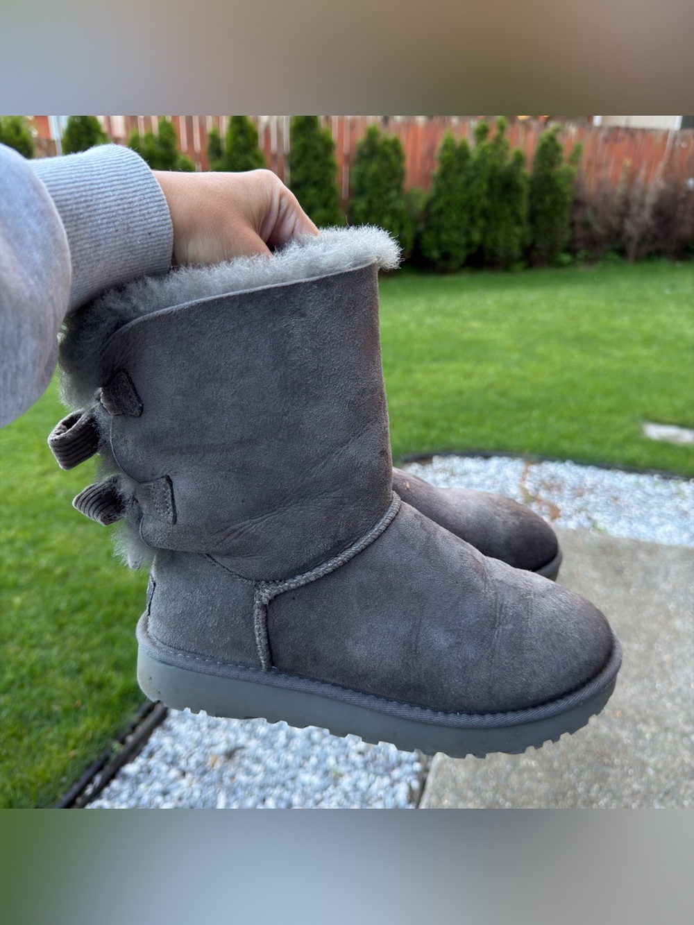 UGG Bailey Back Bows Suede Boots Sheepskin Lined Gray Size 6 Women's